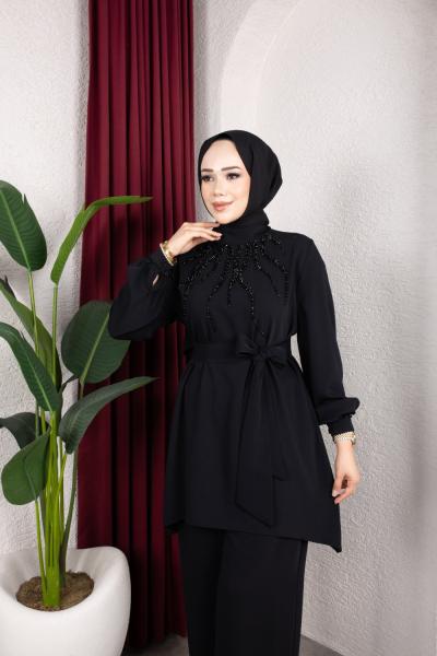 büşra model Siyah